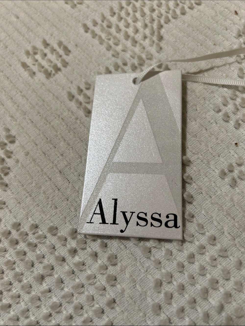 Alyssa Tan Floral Embossed Crossbody Shoulder Bag - Vegan Leather - Picture 2 of 8
